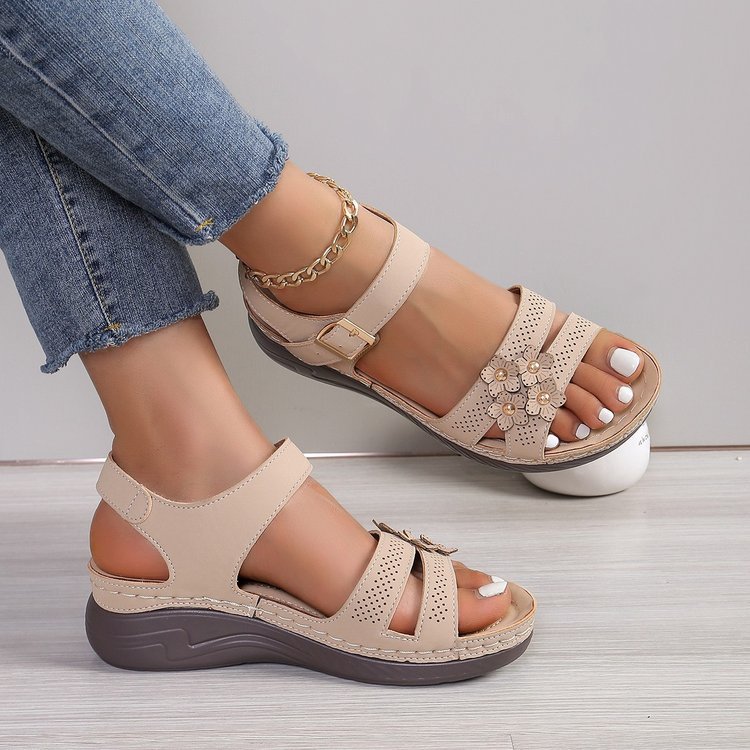 Sandały na koturnie Floral Comfort marki Lidia Sek