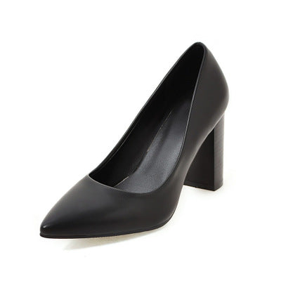 Eleganckie czółenka na klockowym obcasie Lidia Sek High Heels