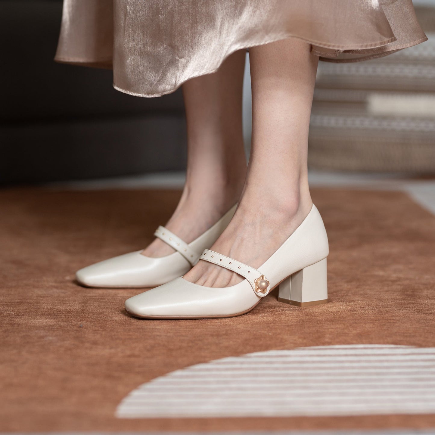 Klasyczne buty na obcasie Mary Jane marki Lidia Sek