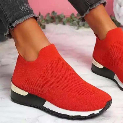 Eleganckie, siateczkowe, wsuwane trampki marki Lidia Sek