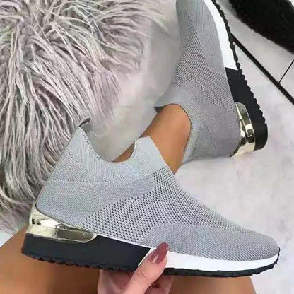 Eleganckie, siateczkowe, wsuwane trampki marki Lidia Sek