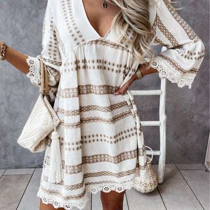 Sukienka boho z koronkowymi mankietami Lidia Sek Summer z dekoltem w serek