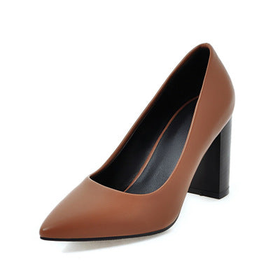 Eleganckie czółenka na klockowym obcasie Lidia Sek High Heels