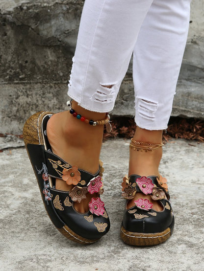 Sandały Lidia Sek z okrągłym noskiem w stylu boho floral
