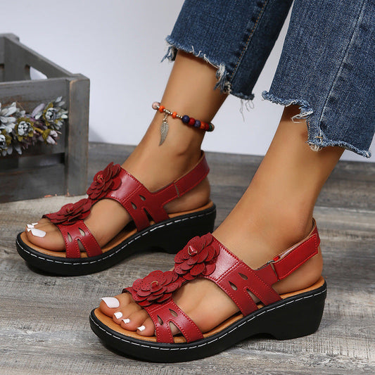 Sandały na obcasie Retro Floral Slope Heel marki Lidia Sek
