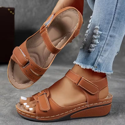 Sandały na koturnie Lidia Sek Perfect-Fit Strap