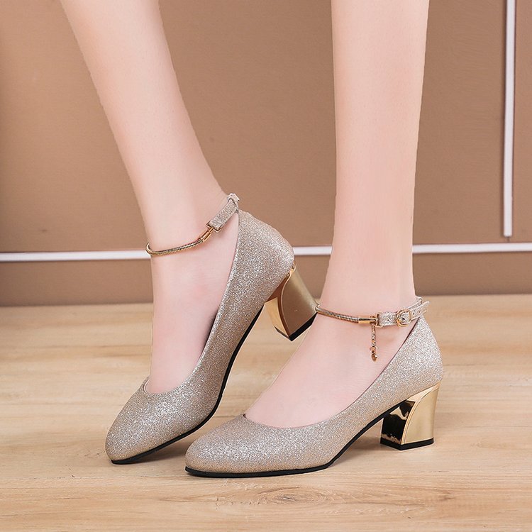 Elegant Lidia Sek Chunky Heel Pumps