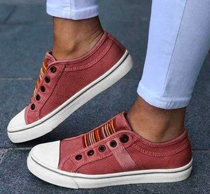 Płócienne trampki Lidia Sek bez sznurówek inspirowane Pinterestem