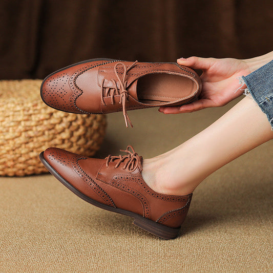 Classic British Lace-Up Shoes by Lidia Sek