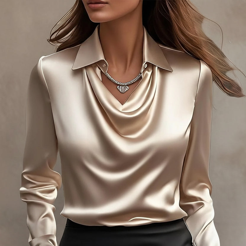 Elegancki top z satyny z kołnierzykiem typu swing od Lidia Sek