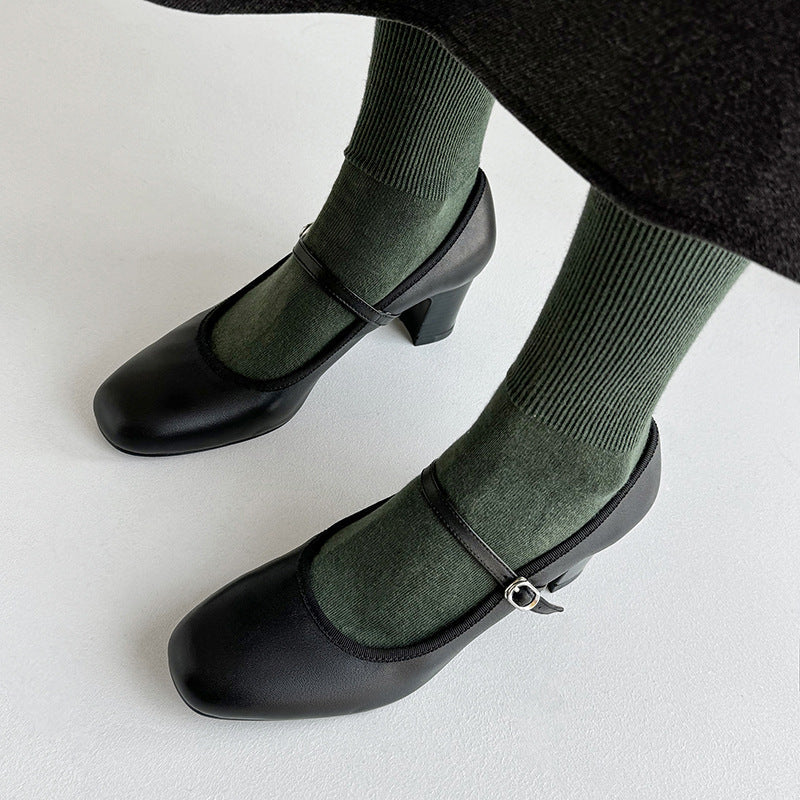 Retro Mary Jane Heels od Lidia Sek