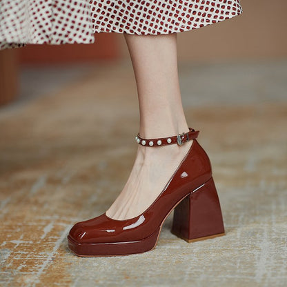 Eleganckie czółenka na klockowym obcasie Lidia Sek High Heels