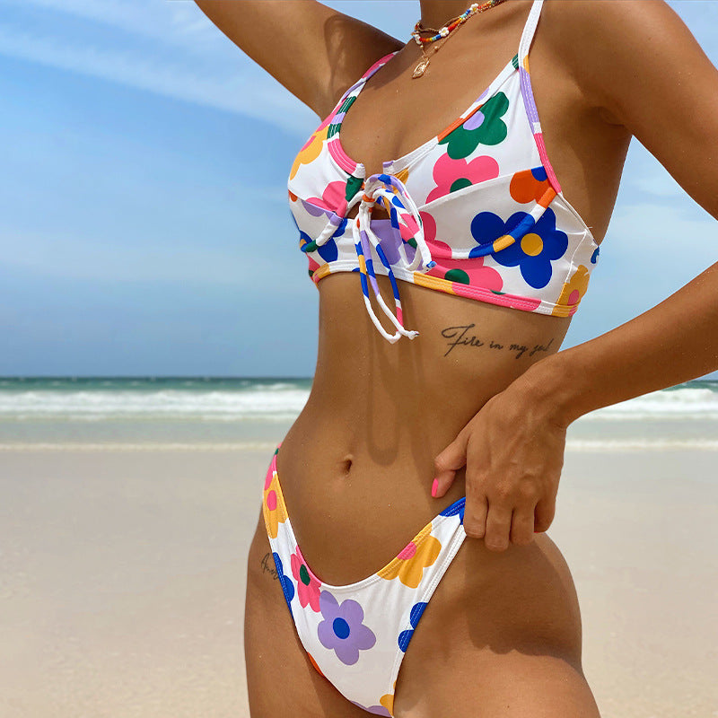 Kwiatowe bikini z odkrytymi plecami od Lidia Sek