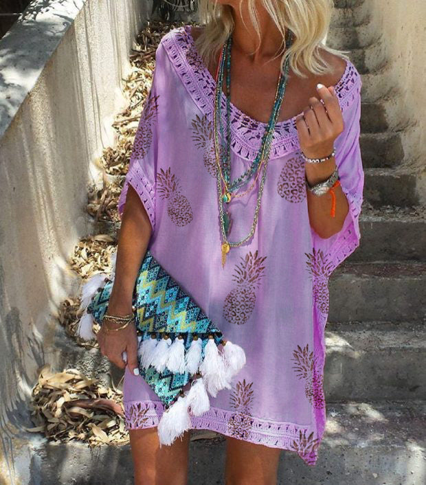 Elegancka sukienka z koronkowym nadrukiem Lidia Sek Summer z dekoltem w serek