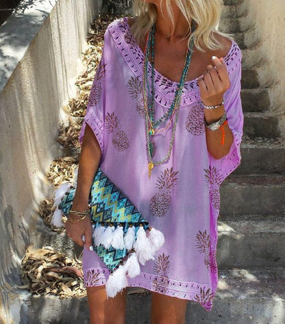 Elegancka sukienka z koronkowym nadrukiem Lidia Sek Summer z dekoltem w serek