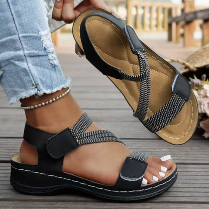Lightweight Everyday Sandals by Lidia Sek
