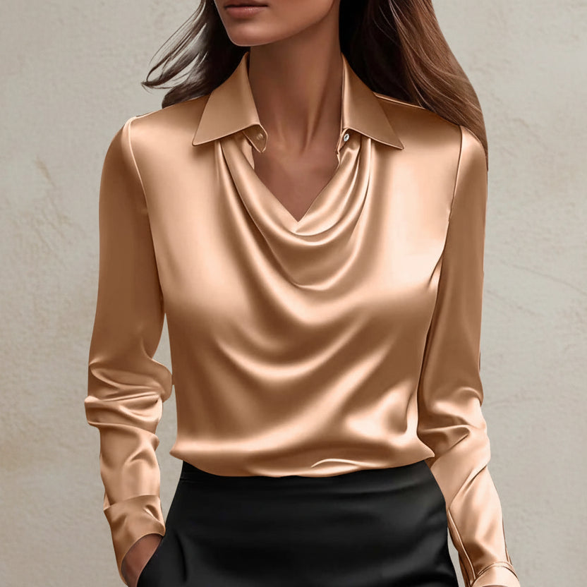 Elegancki top z satyny z kołnierzykiem typu swing od Lidia Sek