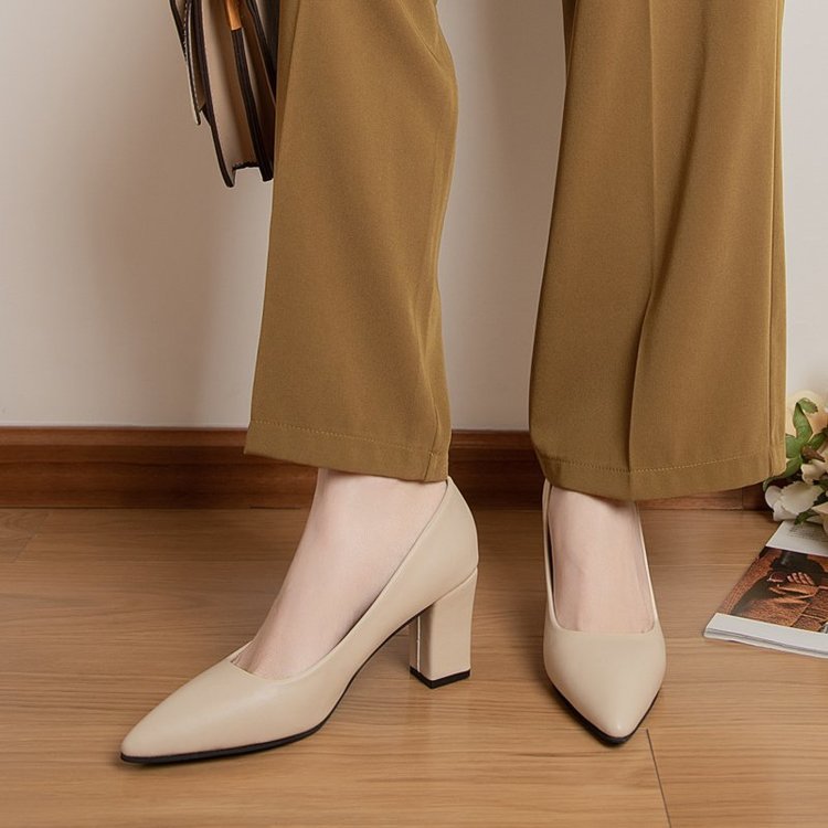 Chic Pointed High Heels by Lidia Sek