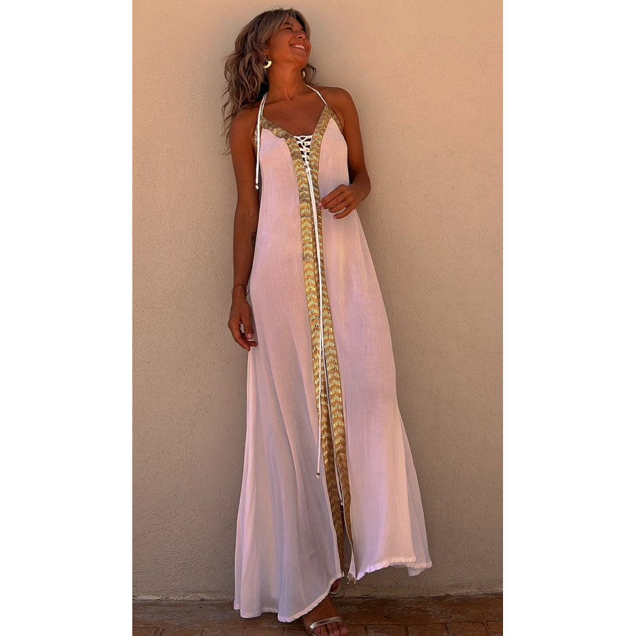 Elegancka sukienka z koronką i dekoltem halter od Lidia Sek