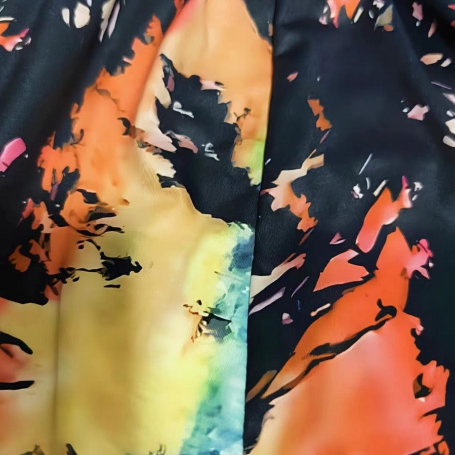 Sukienka z dekoltem w serek w żywym kolorze tie-dye Lidia Sek