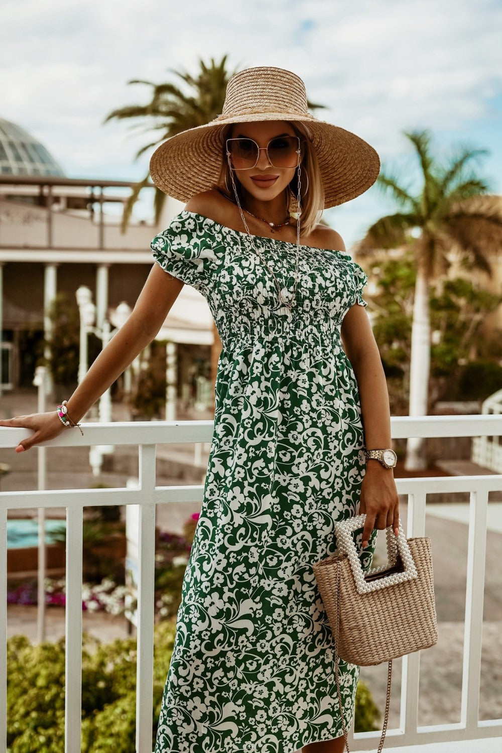 Sukienka boho Lidia Sek z odkrytymi ramionami i nadrukiem na lato