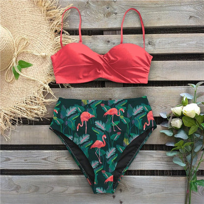 Bikini z wysokim stanem w kwiaty marki Lidia Sek