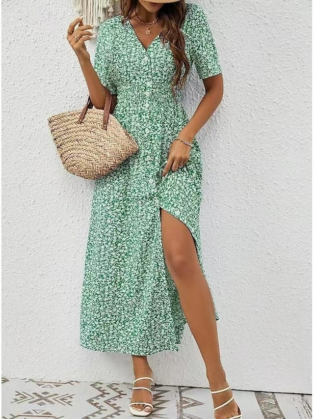 Elegancka sukienka z rozcięciem w serek od Lidia Sek