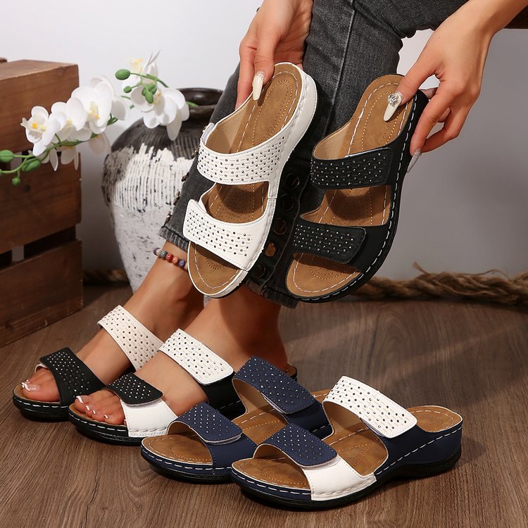 Artistic Lidia Sek Plus-Size Wedge Sandals