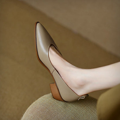 Eleganckie niskie buty z owczej skóry od Lidia Sek