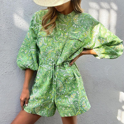 Letni kombinezon Lidia Sek z wyrazistym nadrukiem