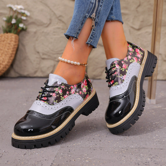 Eleganckie, kwiatowe buty codzienne Lidia Sek w dużych rozmiarach